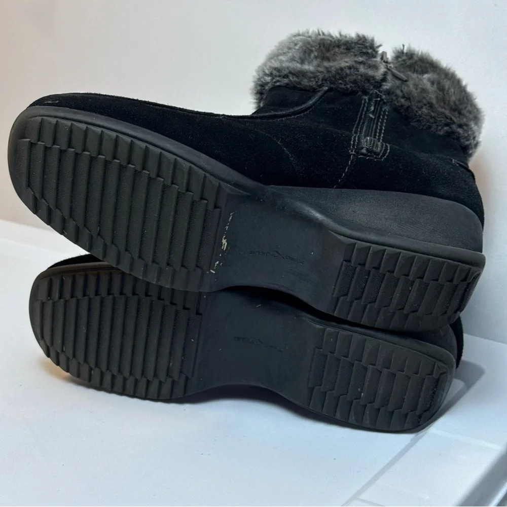 ZeroXposur Womens Irene Black Winter Boots w/ Faux Fur Trim sz 10M Outdoor Comfy